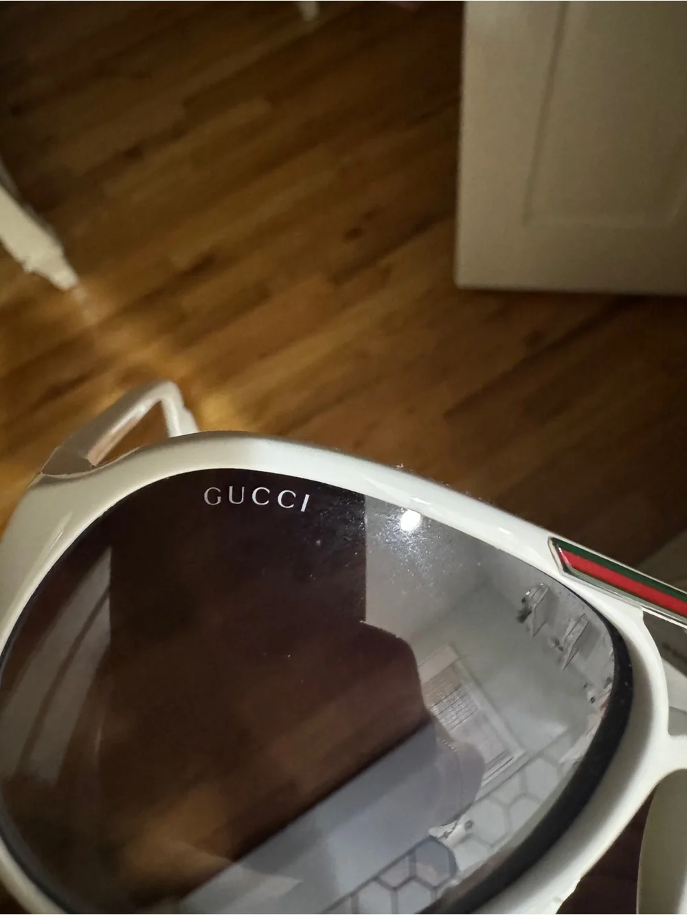 Gucci White Aviator Sunglasses with Dark Lenses